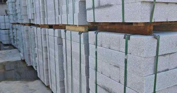 铁岭芝麻白路牙石，路侧石