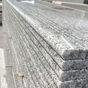 铁岭芝麻白楼梯踏步 花岗岩楼梯板材