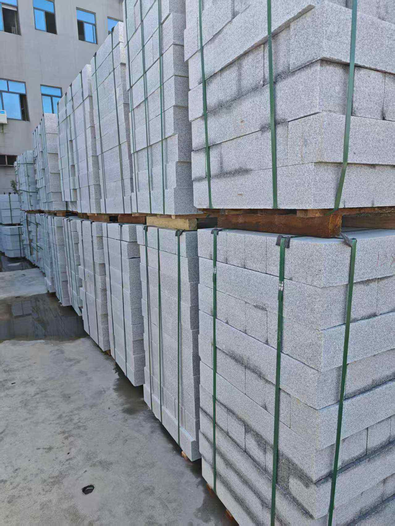 铁岭芝麻白路牙石，路侧石