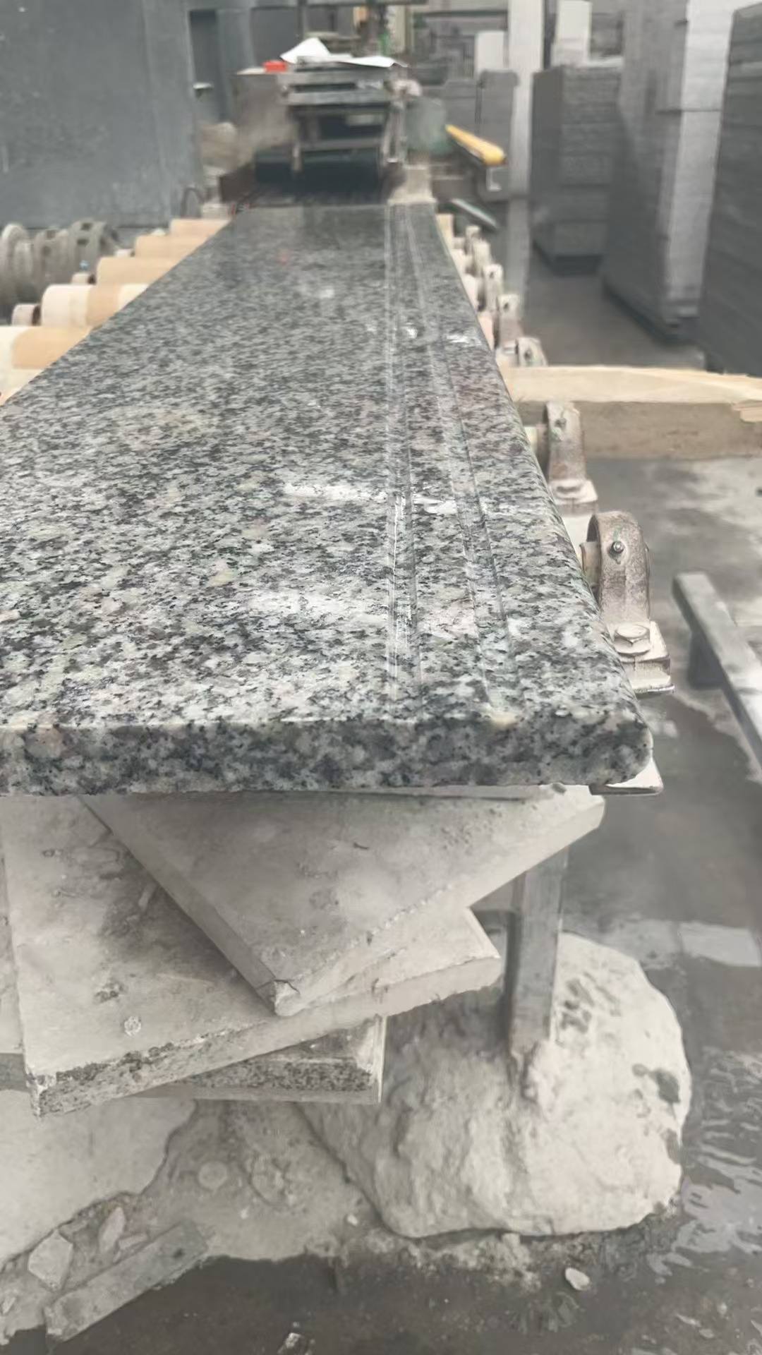 铁岭芝麻白楼梯踏步 芙蓉白